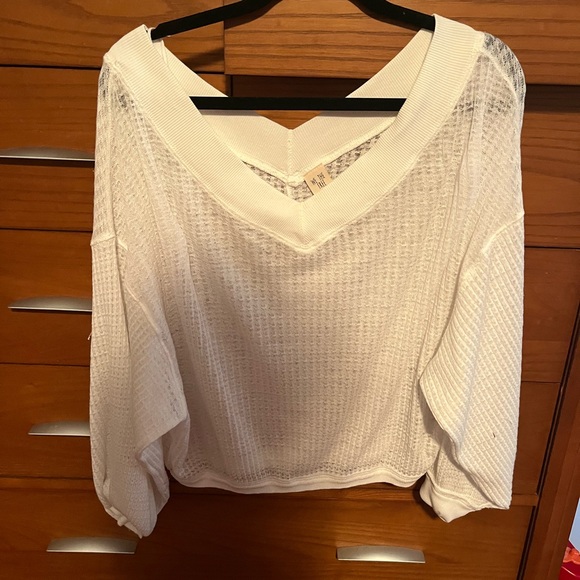 Brand: Free people Size: XS Style: Oversized white Henley sweater - Picture 4 of 4